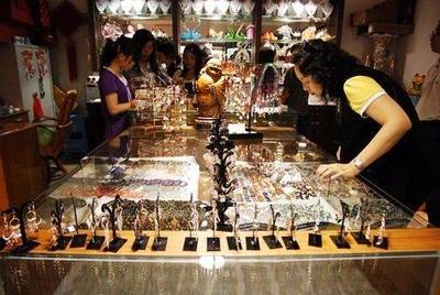 璀璨盛会，即将启幕！二十余天后，四海八方的珠宝瑰宝汇聚于此